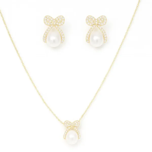 Golden_Alloy_Trending_Necklace_Set_For_Women
