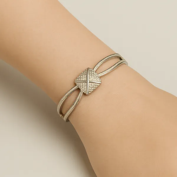 Silver_Alloy_Trending_Kada_For_Women
