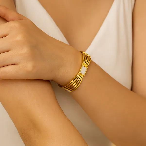 Golden_Alloy_Trending_Kada_For_Women