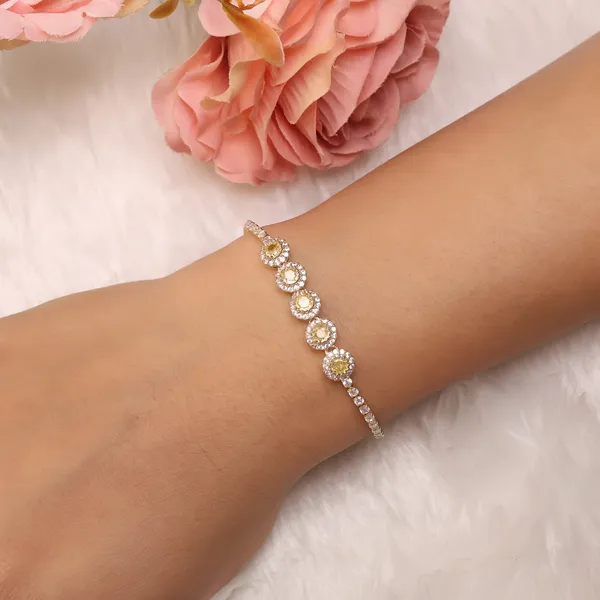 Golden_&_White_Alloy_Trending_Bracelet_For_Women