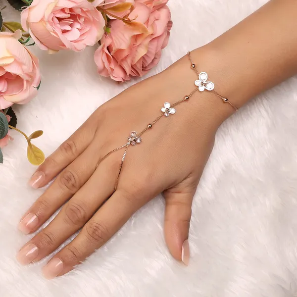 Golden_Alloy_Trending_Bracelet_For_Women