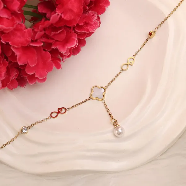 Golden_Alloy_Trending_Bracelet_For_Women