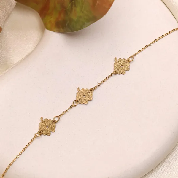 Golden_Alloy_Trending_Bracelet_For_Women