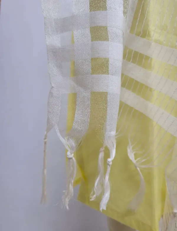 Off_White_Silk_Dupatta_For_Women