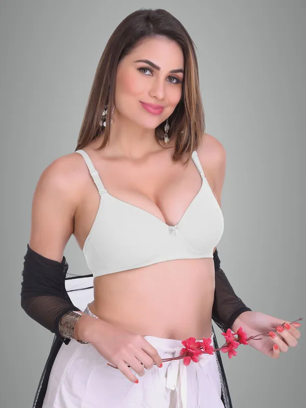 White_Kissme_Everyday_Heavily_Padded_Bra_For_Women