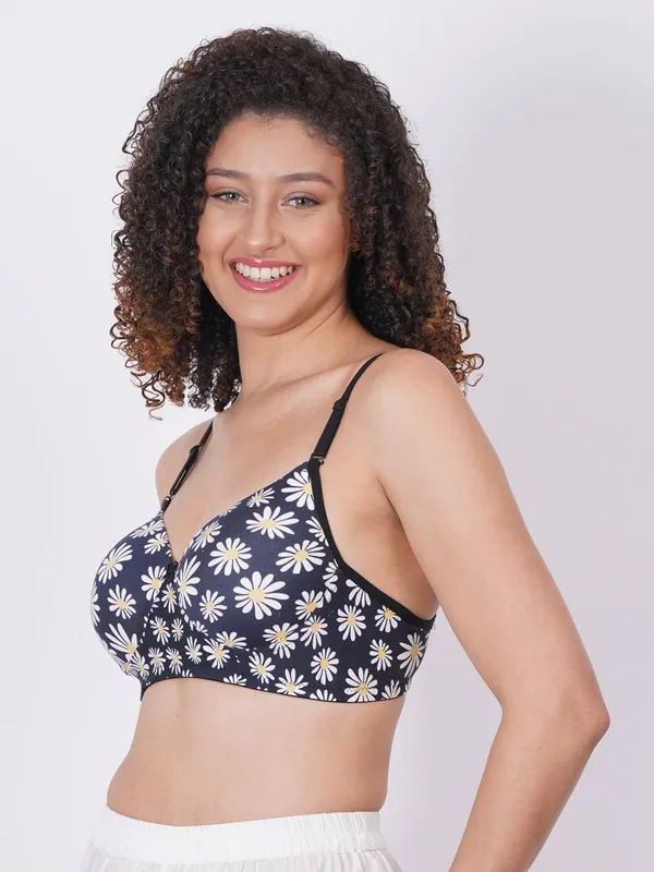 Black_Nulexpad_Tshirt_Lightly_Padded_Bra_For_Women