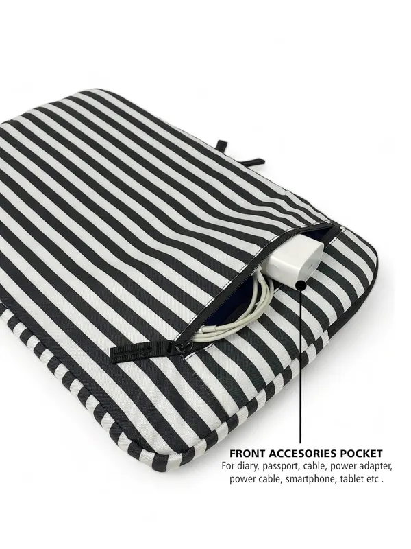 Black_Laptop_Sleeve_Bag_For_Unisex