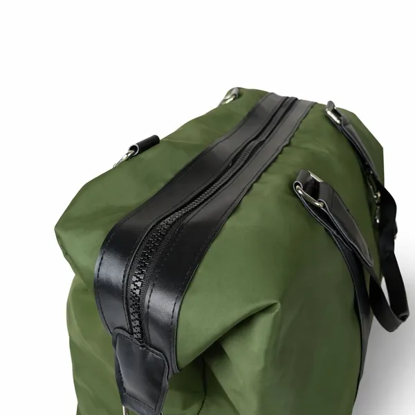 Stride_Lite_Expandable_Travel_Duffel_Bag_for_Men_&_Women_–_Oxford_Nylon_Water-Resistant_Weekender_Bag_with_Trolley_Sleeve,_4-Inch_Expandable_Capacity,_Waterproof_Lining,_Large_22-Inch_Overnight_Gym_&_Cabin_Luggage_Bag