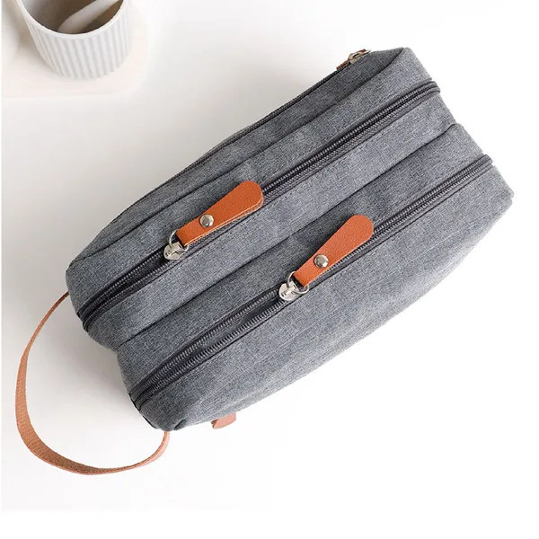 Grey_Travel_Toiletry_Bag_For_Unisex