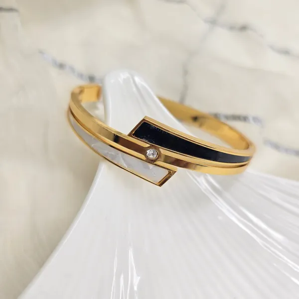 Statement_Bracelet