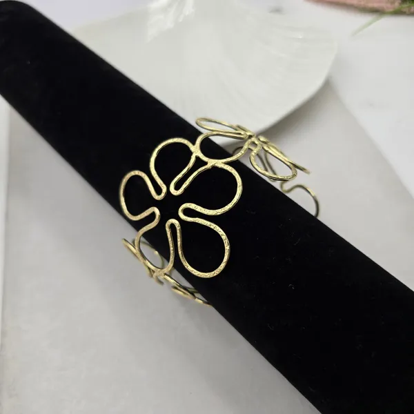 Floral_Brass_Bracelet_Adjustable_(Anti_Tarnish)