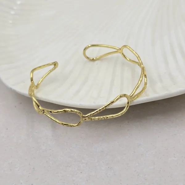 Luna_Loop_Brass_Bracelet_Adjustable_(Anti_Tarnish)