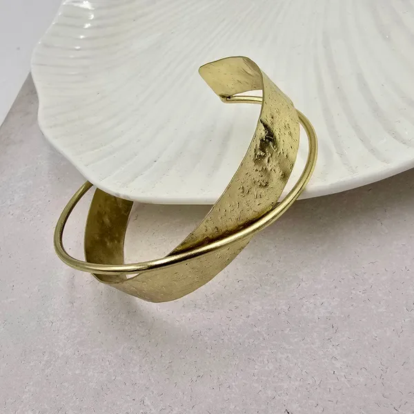 Hammered_Design_Brass_Bracelet_Adjustable_(Anti_Tarnish)