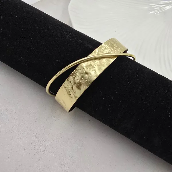 Hammered_Design_Brass_Bracelet_Adjustable_(Anti_Tarnish)