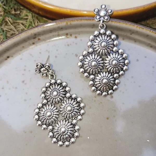 Silver_Brass_Silver_Plated_Floral_Earrings_For_Women