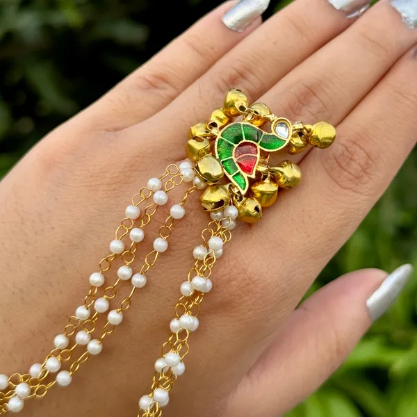 Ghungroo_Hathphool_Watch