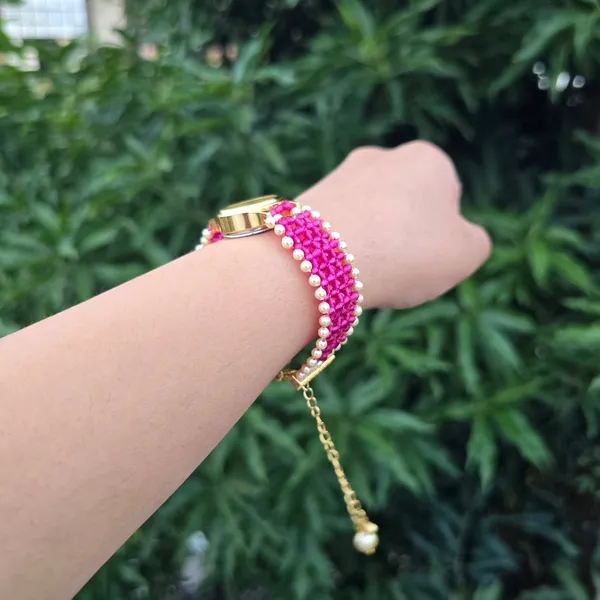 Pink_Check_Pattern_With_Pearls_Beaded_Watch