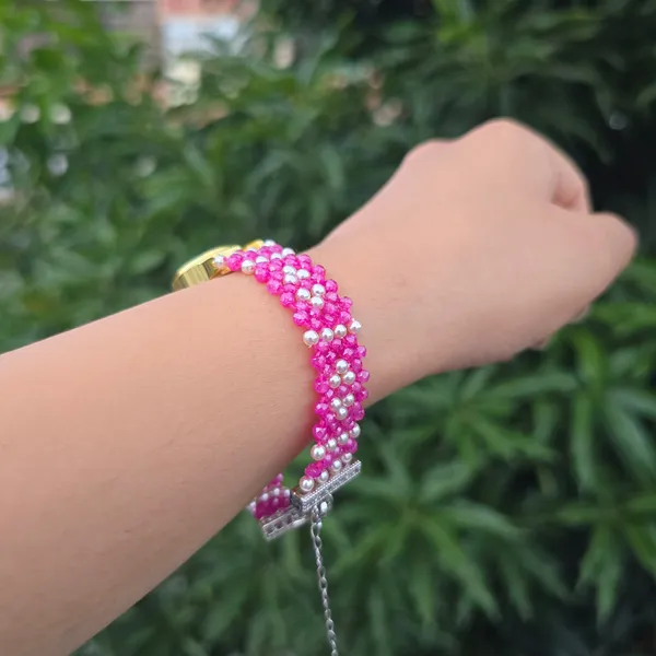 Pink_And_White_Patterned_Beaded_Watch