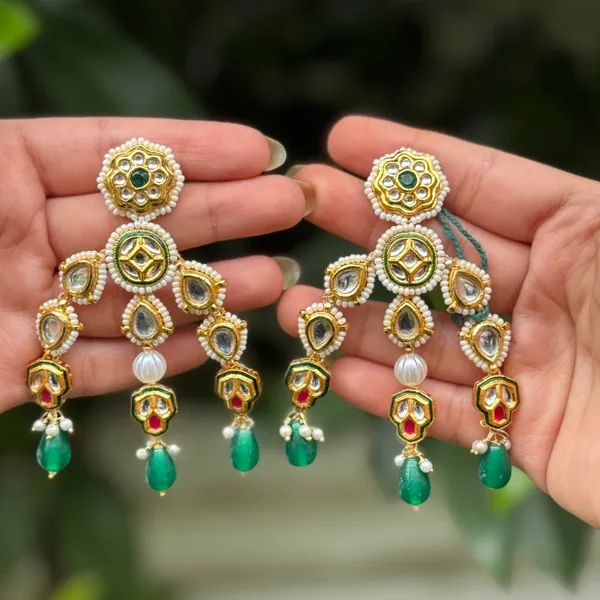 Green_Brass_Sitara_Sunehri_Chandbalis_For_Women