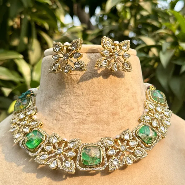 Green_Brass_Regal_Necklace_Set_For_Women