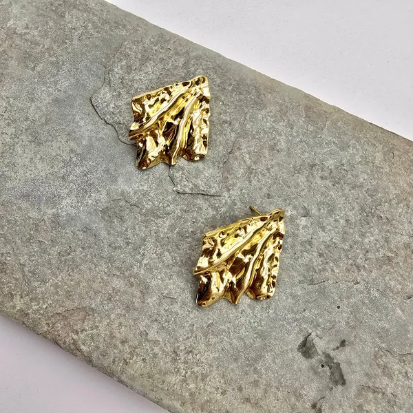 Gold_Bold_Studs