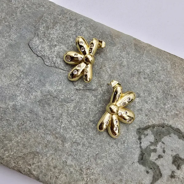 Half_Flower_Studs