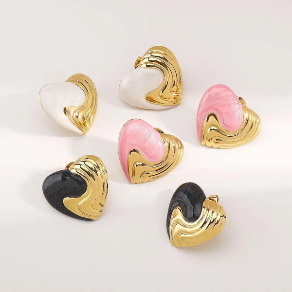 Pink_Heart_Studs