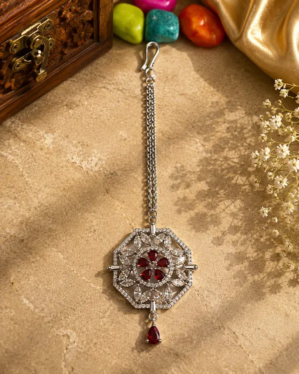 Silver_Red_Brass_Geometric_Stone_Maang_Tikka_For_Women