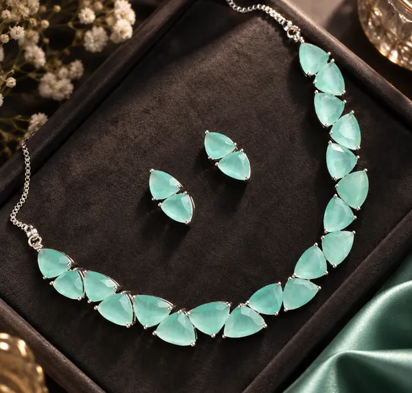 Aqua_Brass_Teardrop_Stone_Necklace_Set_For_Women