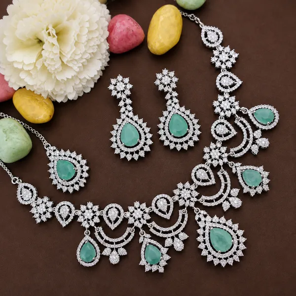 Green_Brass_Teardrop_Floral_Necklace_Earrings_Set_For_Women