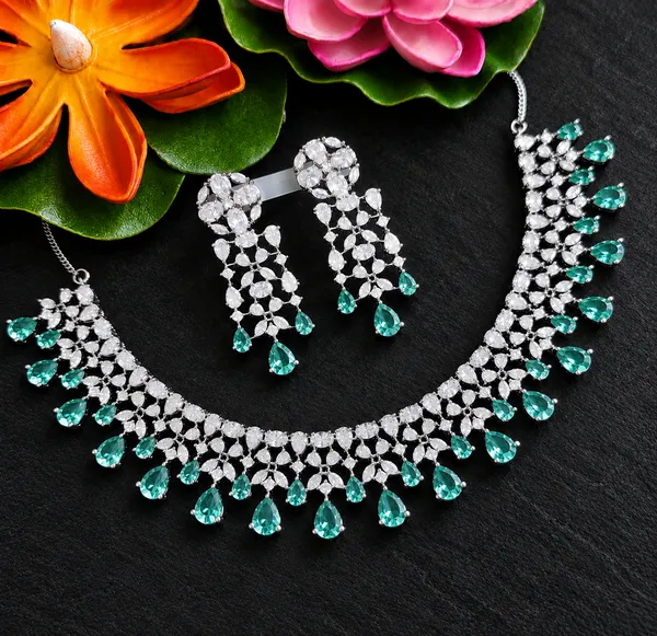 Green_Silver_Tone_Brass_Teardrop_Stone_Necklace_Set_For_Women