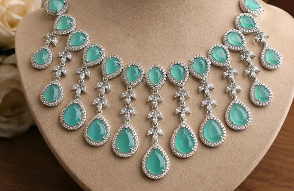 Mint_Green_Brass_Teardrop_Stone_Necklace_Set_For_Women
