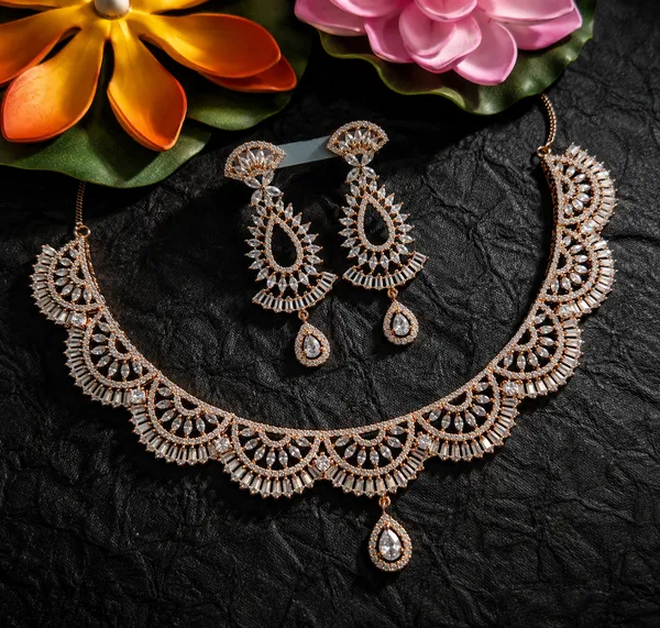 Rose_Gold_Brass_Stone_Necklace_Set_For_Women