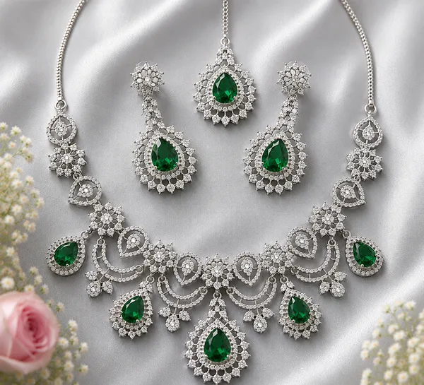 Green_Brass_Teardrop_Stone_Necklace_Earrings_Set_For_Women