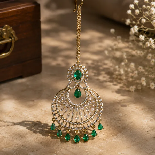 Gold_Tone_Green_Stone_Chandelier_Maang_Tikka_For_Women