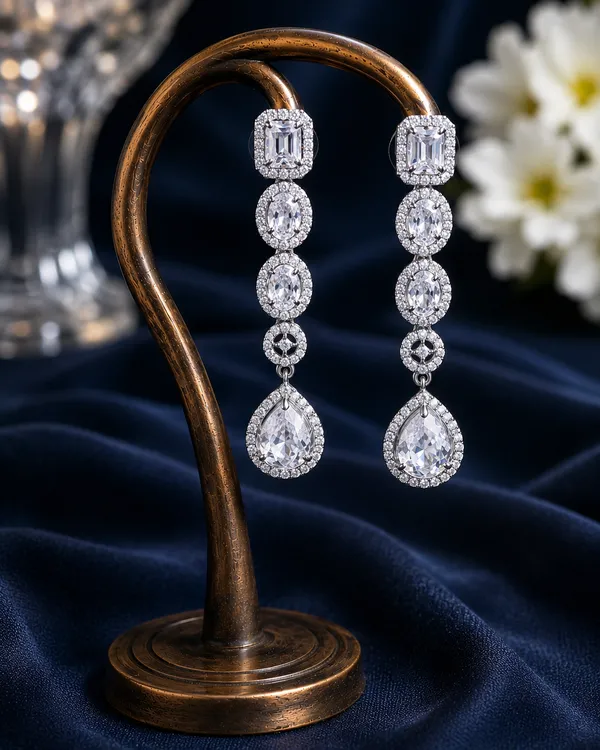 Silver_Brass_Crystal_Statement_Necklace_Set_For_Women