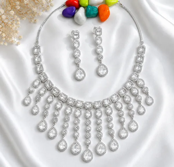 Silver_Brass_Crystal_Statement_Necklace_Set_For_Women