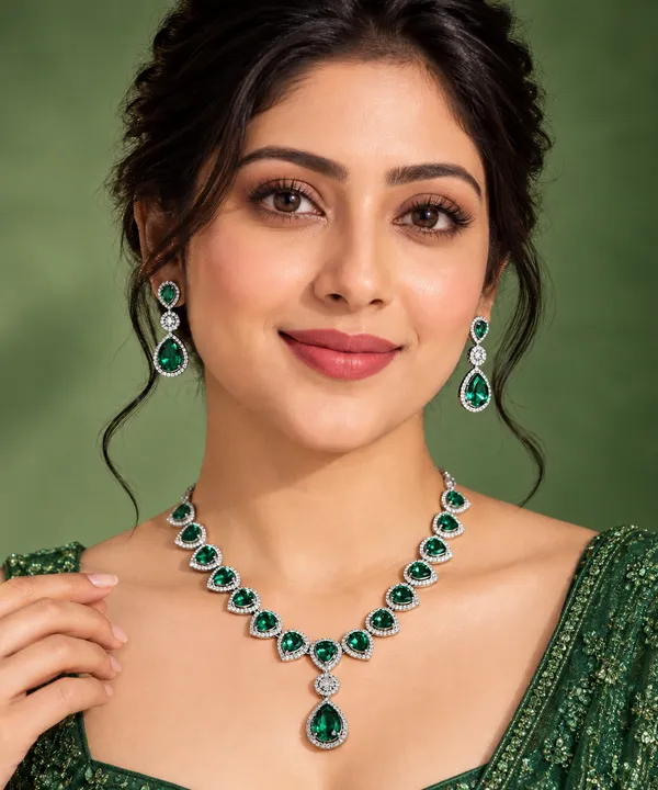 Green_Teardrop_Stone_Brass_Necklace_Set_For_Women