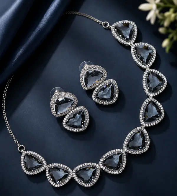 Silver_Brass_Rhinestone_Triangular_Stone_Necklace_Set_For_Women