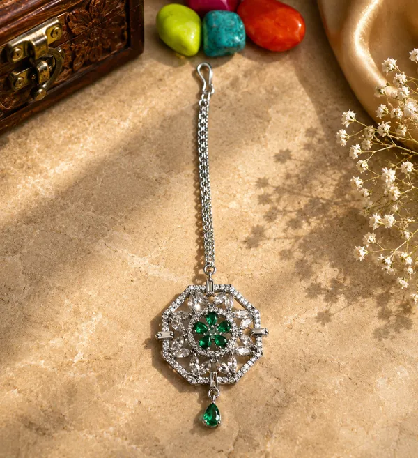 Silver_Tone_Green_Teardrop_Stone_Maang_Tikka_For_Women