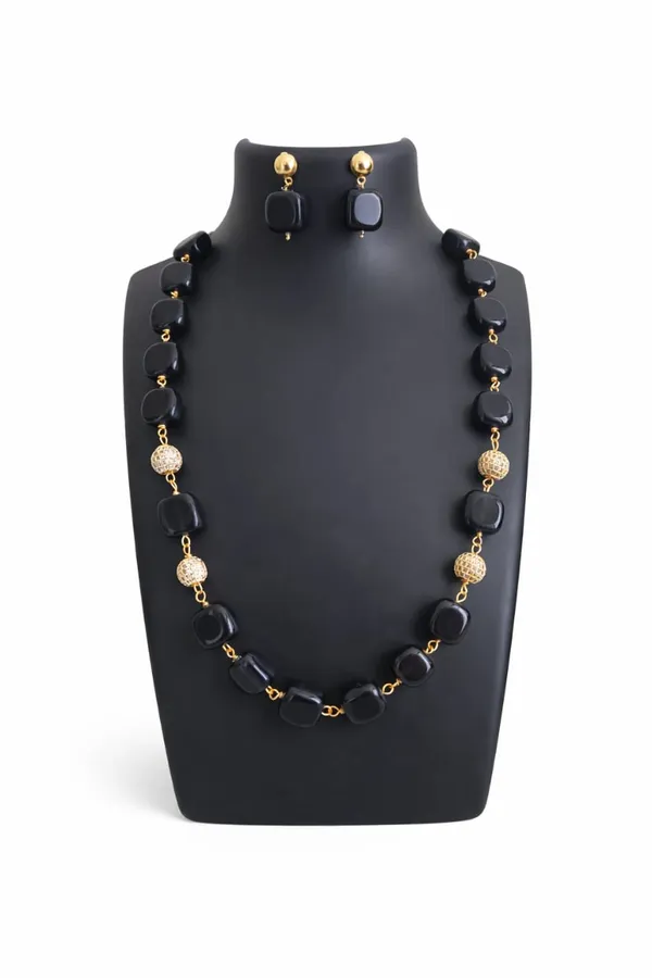 Golden_Onyx_Agate_&_Ad_Ball_Necklace_Set_For_Women