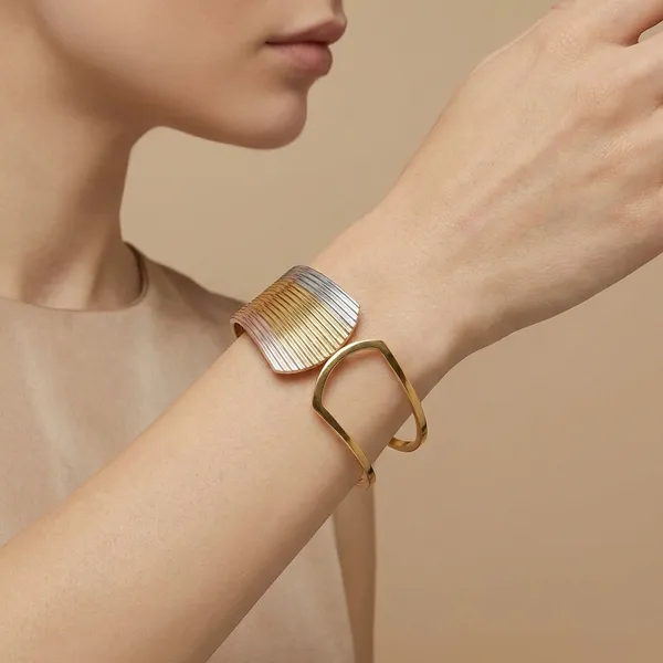 Multicolour_Fusion_Luxe_Bracelet_For_Women
