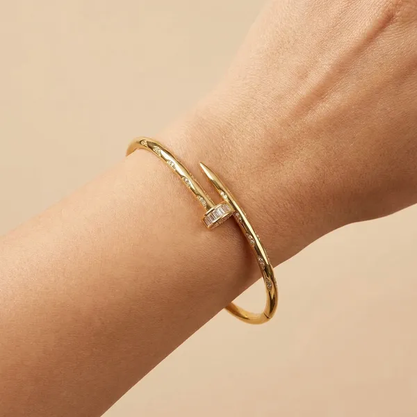 Golden_Slim_Crystal_Bracelet_For_Women