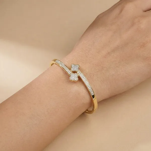 Golden_Twin_Bloom_Bracelet_For_Women