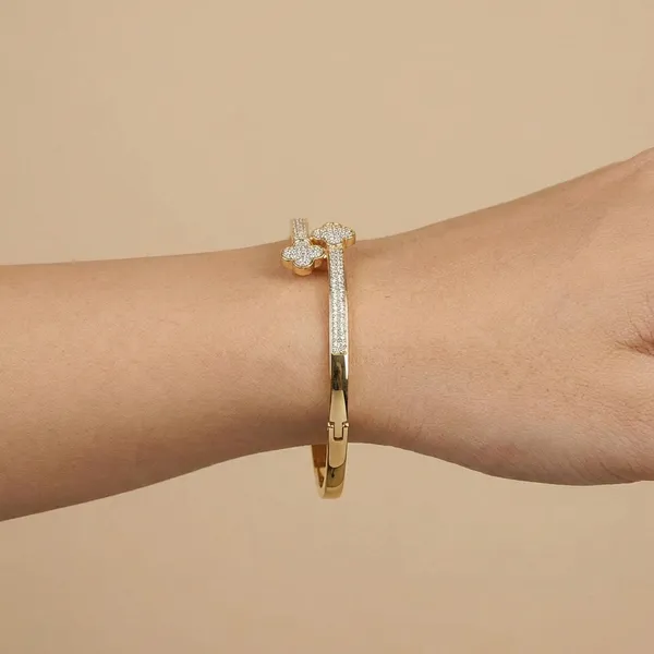 Golden_Twin_Bloom_Bracelet_For_Women