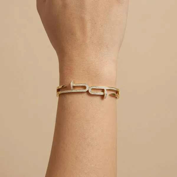 Golden_Infinity_Link_Bracelet_For_Women