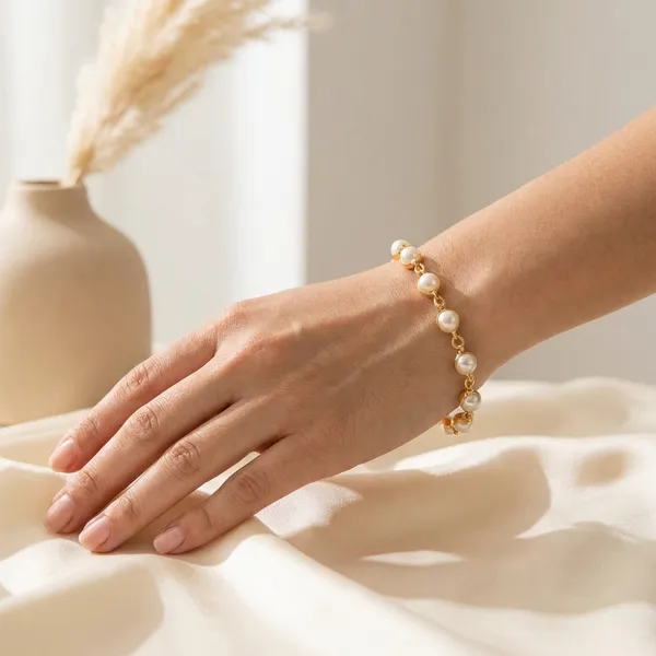 Golden_Luna_Pearl_Bracelet_For_Women