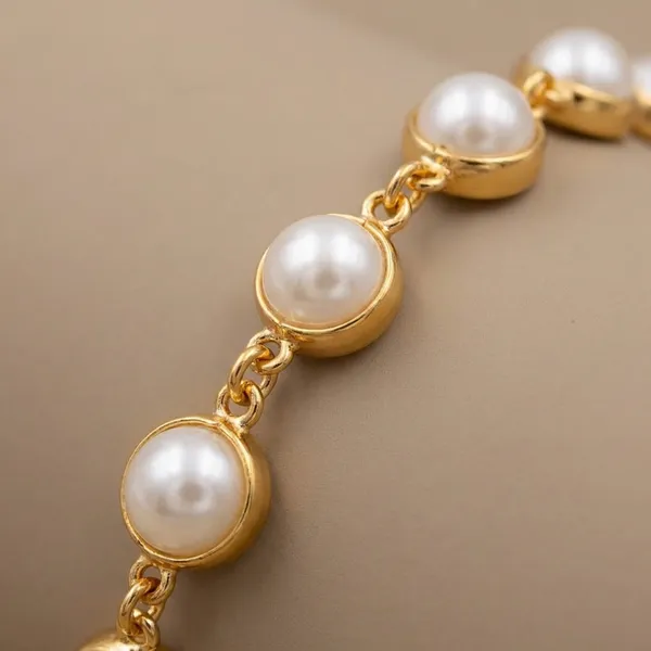 Golden_Luna_Pearl_Bracelet_For_Women
