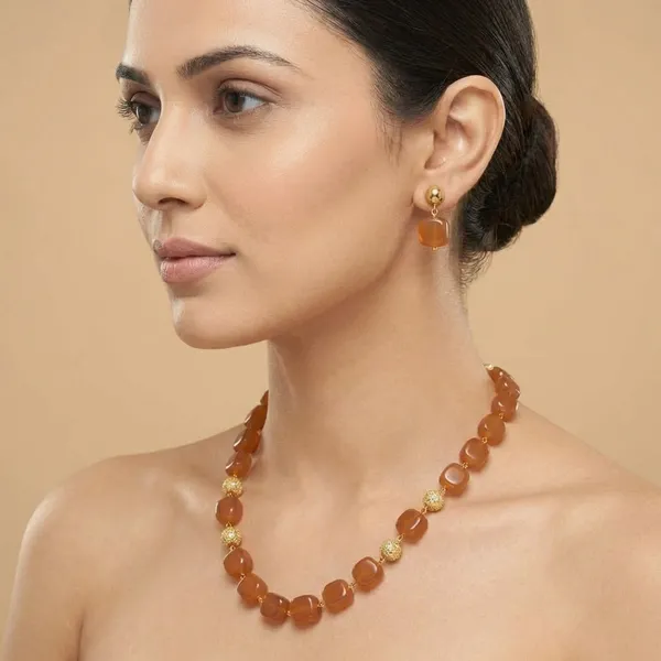 Golden_Amber_Agate_&_Ad_Ball_Necklace_Set_For_Women