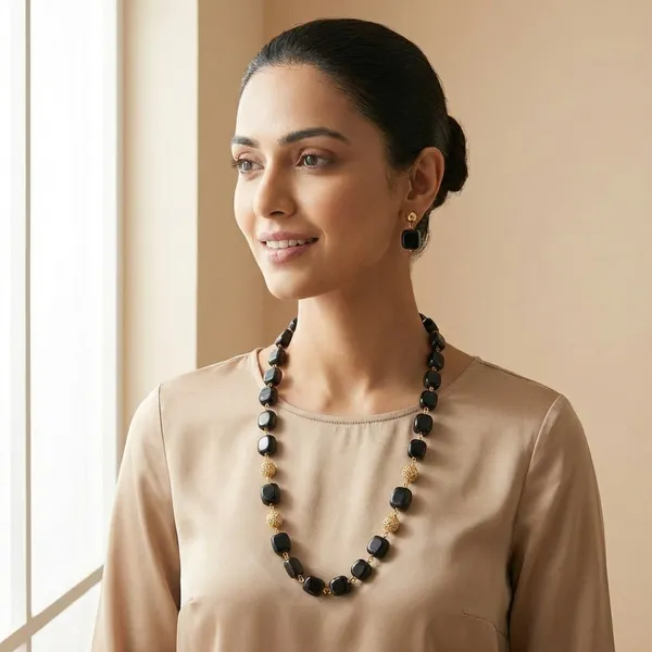 Golden_Onyx_Agate_&_Ad_Ball_Necklace_Set_For_Women